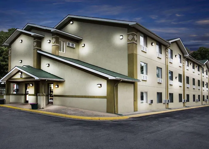 Super 8 By Wyndham Salem Va Motel